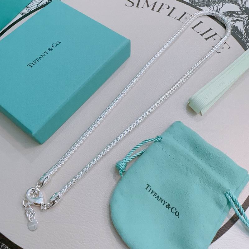 Tiffany necklace 09yxx60